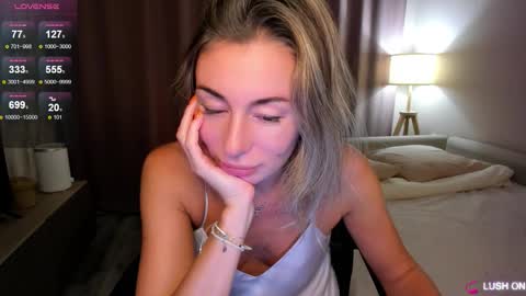 Daniella online show from November 22, 2025, 2:16 pm