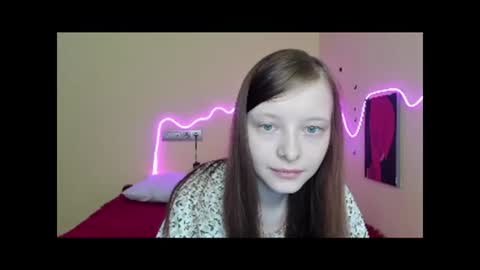 Alie online show from September 24, 2025, 1:42 am