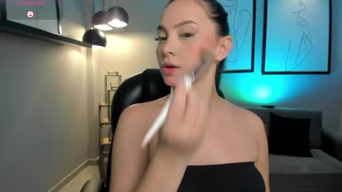 Snapshot of aliceharperx chatting on May 5, 2026, 7:22 pm Alice online show from May 5, 2026, 7:22 pm