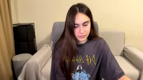 alicekollt online show from February 10, 2026, 5:28 pm