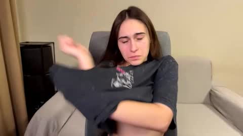 alicekollt online show from March 11, 2026, 10:38 pm