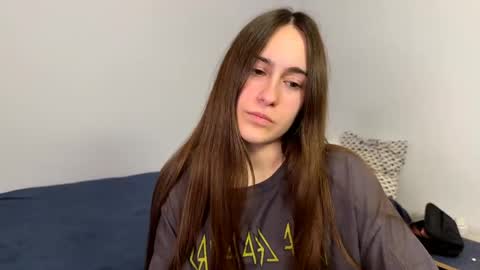 alicekollt online show from April 20, 2026, 8:32 pm