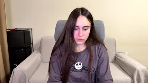 alicekollt online show from June 5, 2026, 10:59 pm