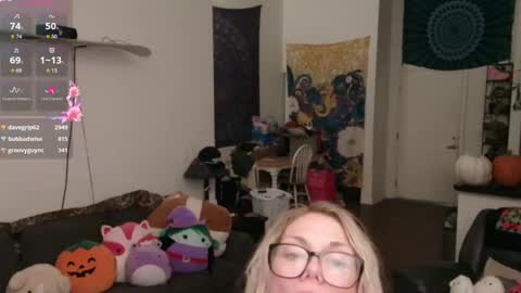 Alice Liddell online show from October 5, 2025, 4:33 am