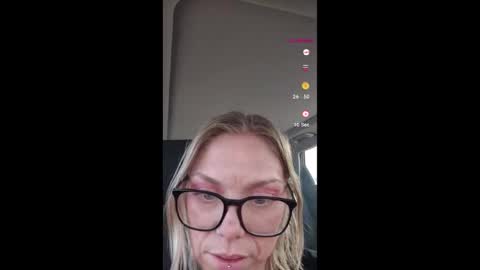 Alice Liddell online show from October 12, 2025, 9:58 pm