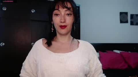 Snapshot of alicelove75 chatting on May 13, 2026, 9:44 pm alicelove75 online show from May 13, 2026, 9:44 pm