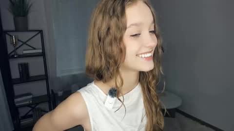 Serena online show from November 21, 2025, 7:07 am