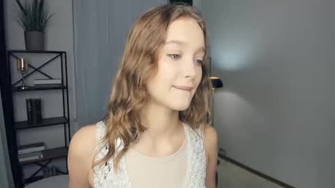 Serena online show from December 14, 2025, 6:08 am