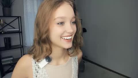 Serena online show from December 20, 2025, 7:48 am