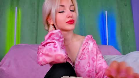Snapshot of alicemonro chatting on May 14, 2026, 1:23 am alicemonro online show from May 14, 2026, 1:23 am