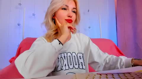 Snapshot of alicemonro chatting on May 15, 2026, 1:23 am alicemonro online show from May 15, 2026, 1:23 am