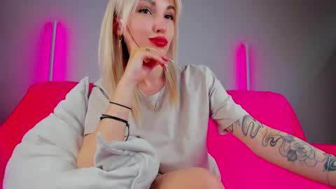 Snapshot of alicemonro chatting on May 20, 2026, 2:51 am alicemonro online show from May 20, 2026, 2:51 am