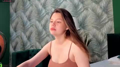 Snapshot of aliceruby1 chatting on July 15, 2026, 10:53 am Alice online show from July 15, 2026, 10:53 am