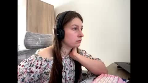 Jenny online show from June 23, 2026, 4:27 pm