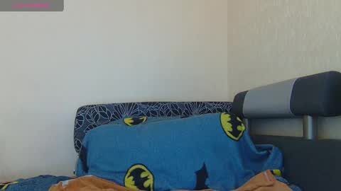 AliceWoolfy online show from April 22, 2026, 8:43 pm