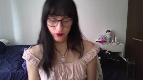 Snapshot of alicia_love29 chatting on January 25, 2025, 8:42 pm Alice online show from January 25, 2025, 8:42 pm