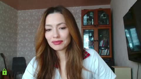 Snapshot of alicia_savory chatting on December 3, 2024, 6:59 am Alicia online show from December 3, 2024, 6:59 am