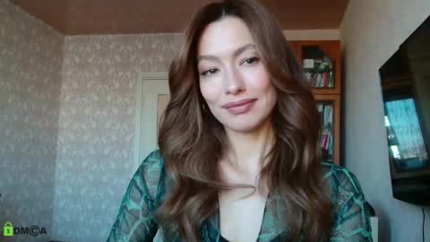 Snapshot of alicia_savory chatting on October 8, 2025, 4:43 am Alicia online show from October 8, 2025, 4:43 am