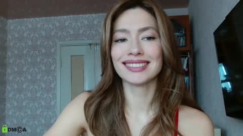 Snapshot of alicia_savory chatting on December 4, 2025, 8:34 am Alicia online show from December 4, 2025, 8:34 am