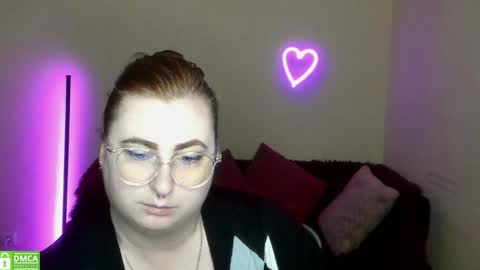 Alicia online show from September 25, 2025, 5:33 am