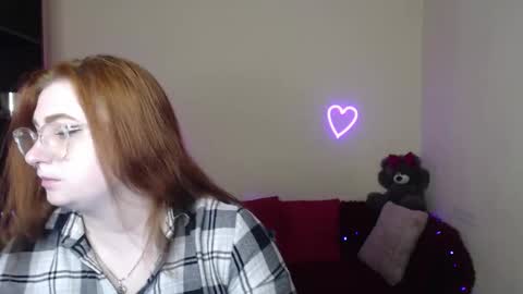 Alicia online show from April 2, 2026, 5:27 am