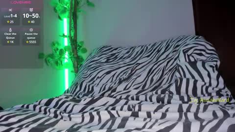 Jennyfer online show from March 7, 2025, 11:38 pm