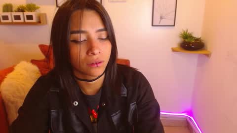 aliciacute    online show from September 26, 2025, 8:35 pm