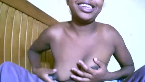 Snapshot of alicianah chatting on October 8, 2025, 5:38 am alicianah online show from October 8, 2025, 5:38 am