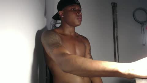 Alid 17 online show from March 6, 2025, 8:05 pm