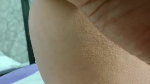 alidaalida2 online show from March 4, 2025, 8:02 am