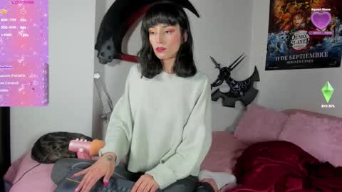 Aiko  Independent Model  online show from October 24, 2025, 9:44 pm