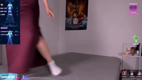 Aiko  Independent Model  online show from November 28, 2025, 9:28 pm