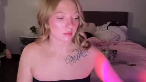 spaceprincess online show from April 15, 2026, 1:45 am