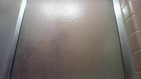Snapshot of alienlove23 chatting on April 25, 2026, 2:47 am alienlove23 online show from April 25, 2026, 2:47 am