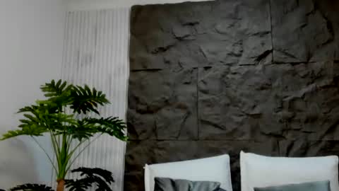 Snapshot of aliice_greco chatting on July 27, 2026, 1:07 pm Alice online show from July 27, 2026, 1:07 pm