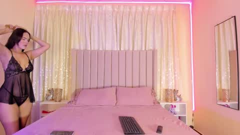 Alisson  online show from March 12, 2025, 2:41 am