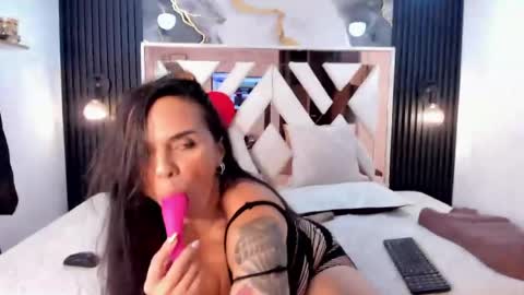 Ali Johansonn online show from April 21, 2026, 12:12 am