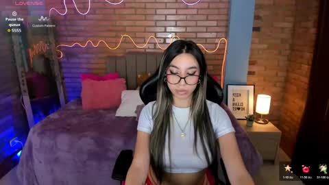 Alina  online show from May 25, 2026, 11:55 pm