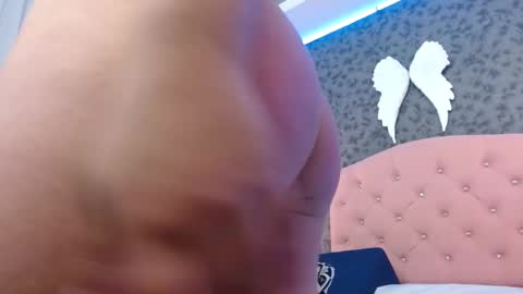 1 online show from January 24, 2025, 11:12 pm