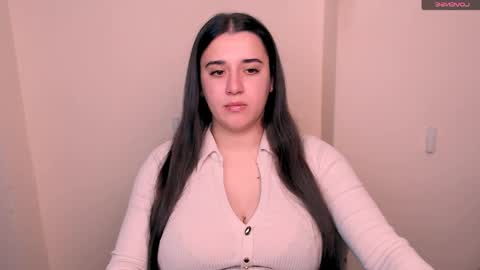 Snapshot of alinaasti_ chatting on April 29, 2026, 7:34 am Alina online show from April 29, 2026, 7:34 am