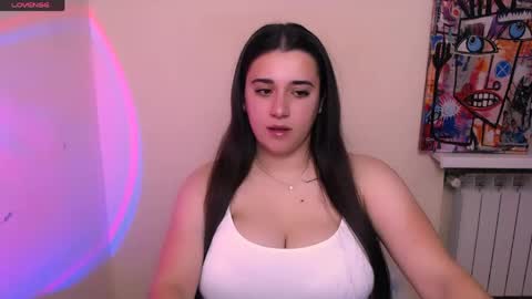 Snapshot of alinaasti_ chatting on May 4, 2026, 7:15 am Alina online show from May 4, 2026, 7:15 am