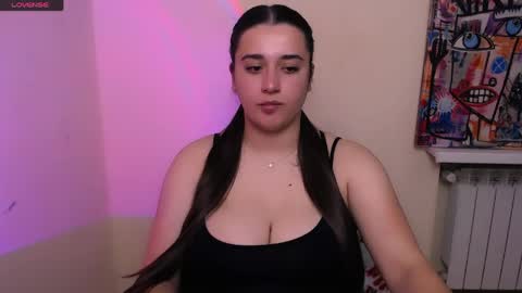 Snapshot of alinaasti_ chatting on May 6, 2026, 7:24 am Alina online show from May 6, 2026, 7:24 am