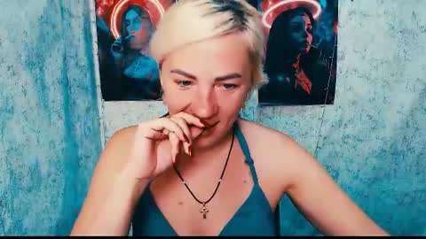 Snapshot of alinafrey_ chatting on June 30, 2026, 3:51 am Alina online show from June 30, 2026, 3:51 am