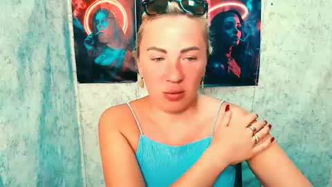 Snapshot of alinafrey_ chatting on July 3, 2026, 4:52 am Alina online show from July 3, 2026, 4:52 am