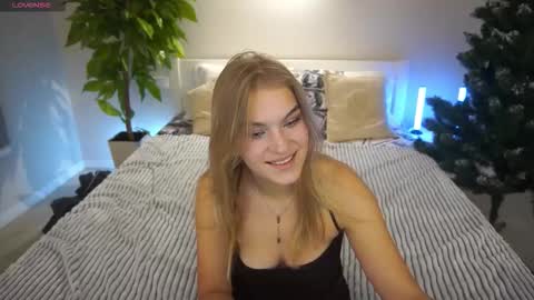 Alina online show from December 14, 2025, 8:13 pm