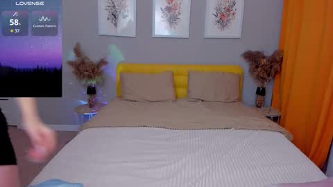 alinaocean online show from November 14, 2025, 8:51 pm