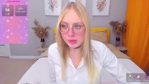 alinaocean online show from November 30, 2025, 1:59 pm