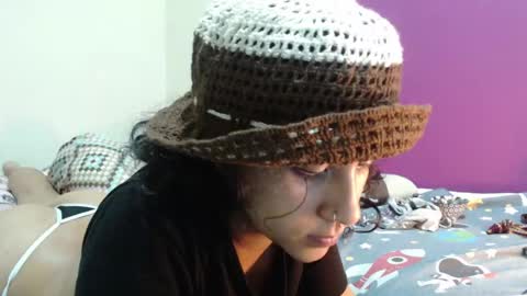 Snapshot of alinawoolf_ chatting on May 14, 2026, 6:20 am Ali online show from May 14, 2026, 6:20 am