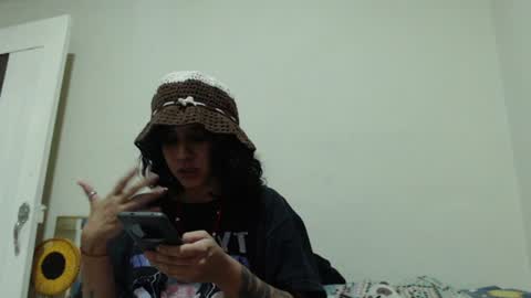 Snapshot of alinawoolf_ chatting on June 18, 2026, 4:24 am Ali online show from June 18, 2026, 4:24 am