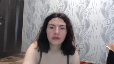 AlinaxJames online show from June 5, 2026, 8:53 am